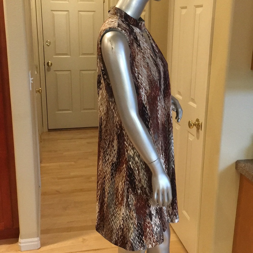 Beige by eci chevron dress - Picture 4 of 9
